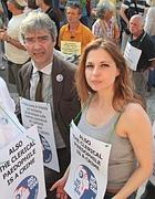 L'onorevole Turco e Maria Antonietta Farina durante il  corteo(Sartori)
